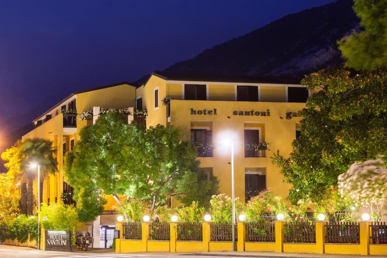 Hotel Santoni Freelosophy *** Torbole Sul Garda Екстер'єр фото